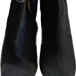 Womans Nwt 8.5 Black Open Toed Chunky Heels
