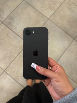 iPHONE 16E BOOST MOBILE