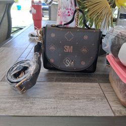 Small Purse 