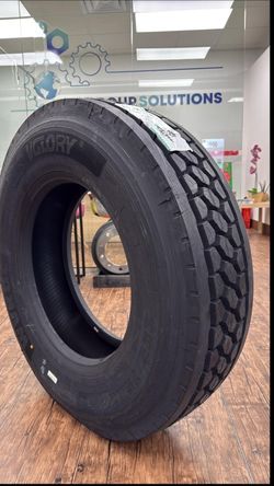 295 75 22.5 Drive Tire 16ply