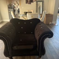 Diamond Love Seat 