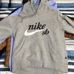 Medium Nike sb hoodie 