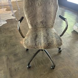 POTTERY BARN TEEN Swivel desk chair