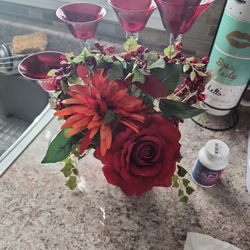 Red Glass Candle Holders With Xmas Small Flower Arrangement