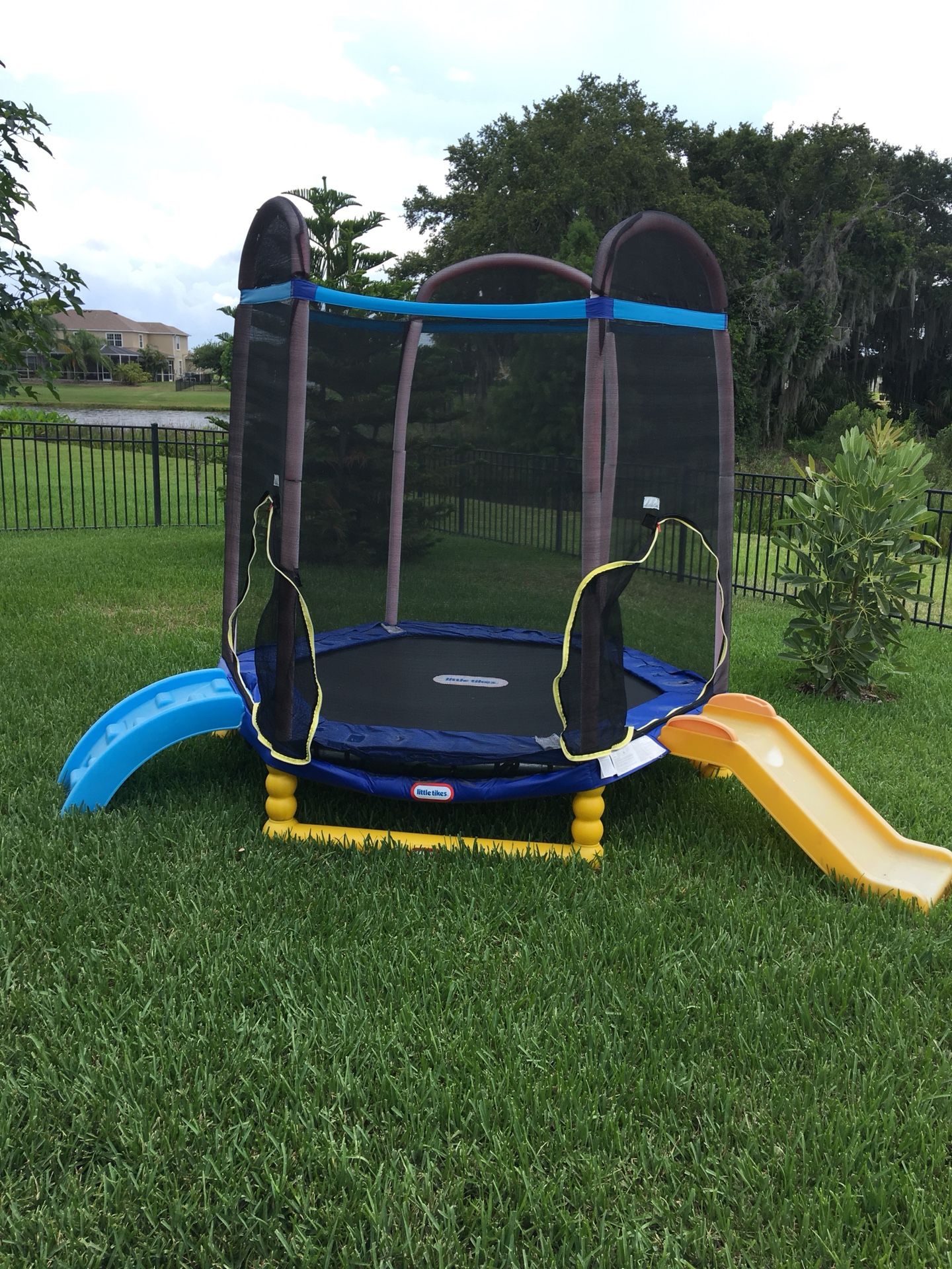 Little tikes climb top n slide trampoline