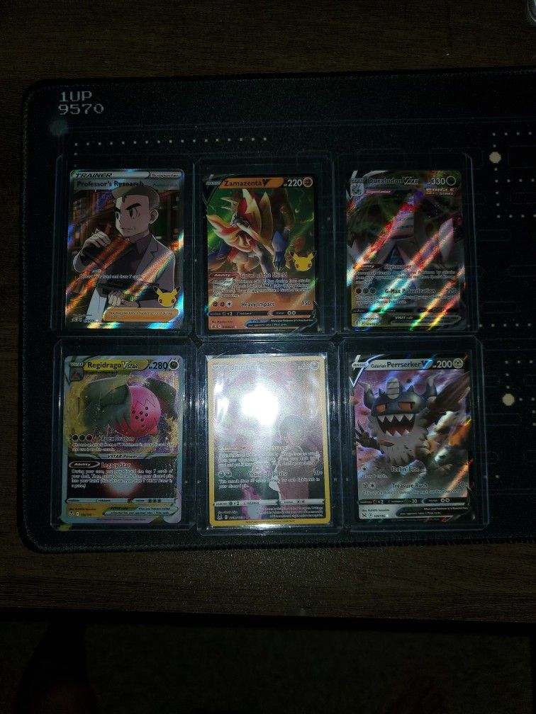 6 Pokemon Cards 