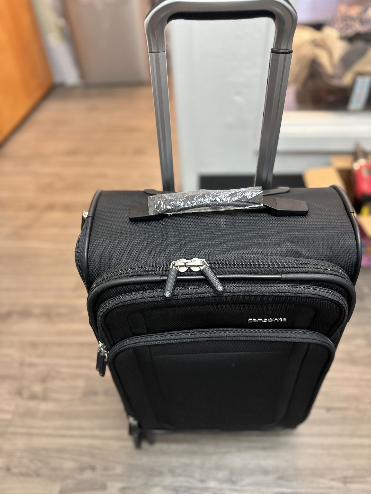 Samsonite Carry-on Size (Soft)