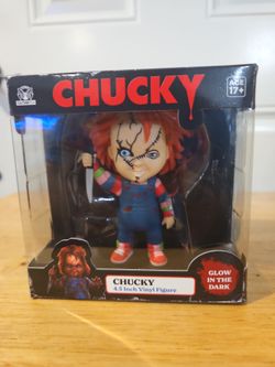 Chucky 4.5 Inch Glow in the Dark Vinyl Figure