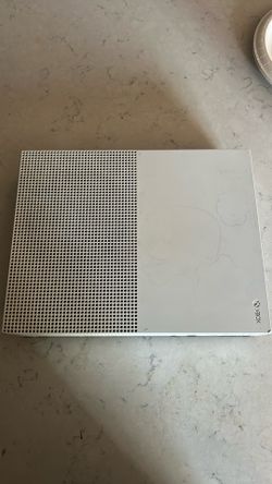 Xbox one S - 512 gigabytes