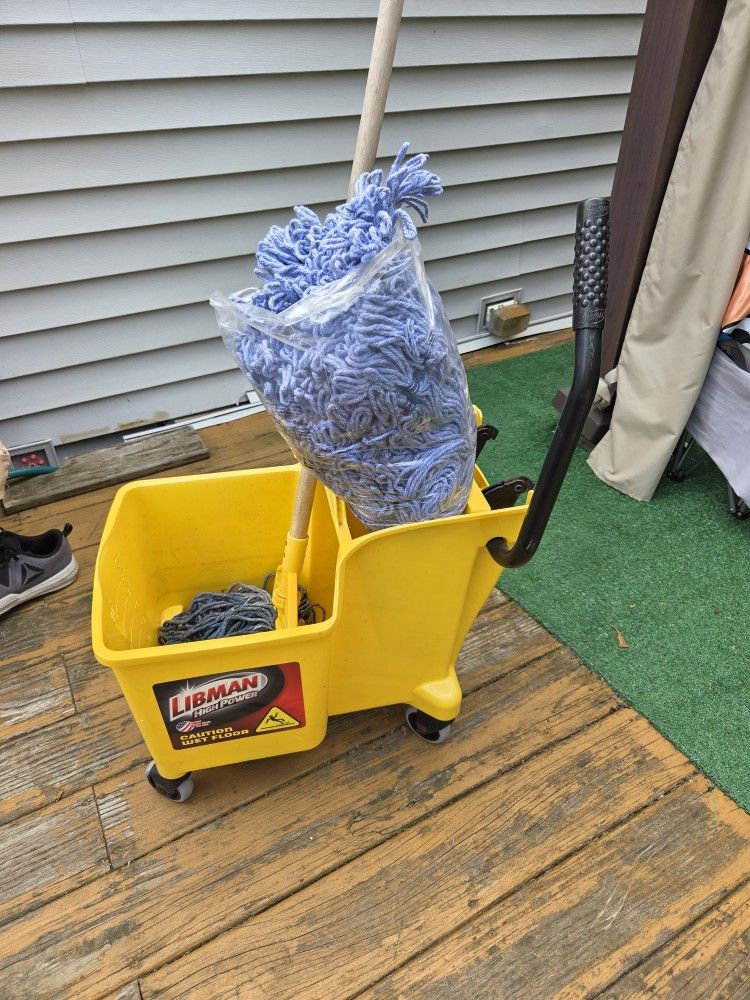 HEAVY DUTY MOP and BUCKET