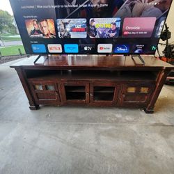 Sony Smart Tv And TV Stand 