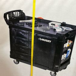 Husky Mobile Work Center