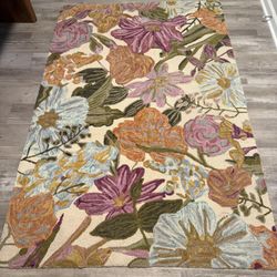5x7 Floral Rug