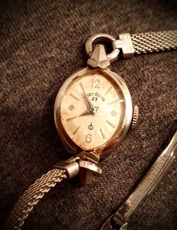 #265 Inv ladi Elgin 23 10k Gold Filled