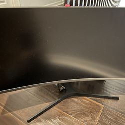 Samsung 34’ Curved Monitor 