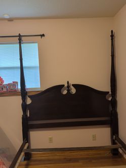 Antique Bed, Queen