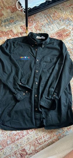 Toys ‘ R’ us black XL long sleeve employee uniform shirt