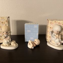 Precious Moments Mothers set- in EUC!