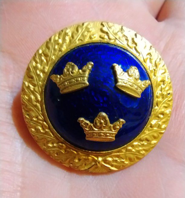 Vintage Sporrong & Co Stockholm Royal Swedish Three Gold Crowns Blue Brooch Pin