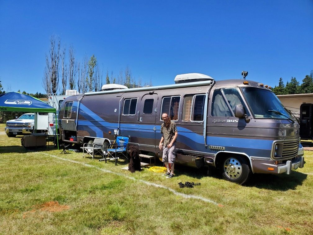 1987 Airstream 345 Classic