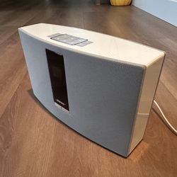 Bose Portable Bluetooth Speaker With Remote Control