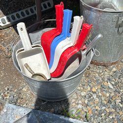 Feed And Garden Scoops