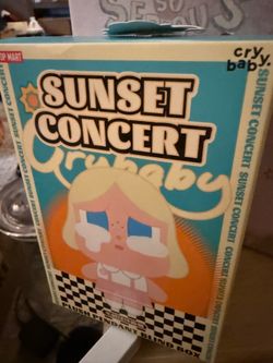 Popmart Sunset Concert Crybaby Dim Green