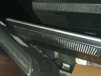 Lot Of 4 Computer Monitors Samsung And More