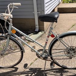 Light Blue Women’s Firestone Vagabond Cruiser Bicycle 