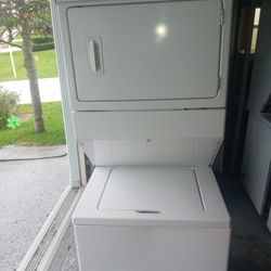 Full Size Whirlpool Washer Dryer Combo!
