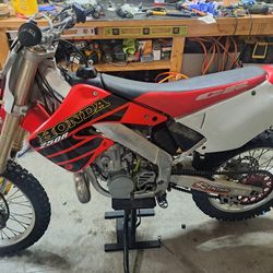 2001 Honda Cr250r great for spring racing