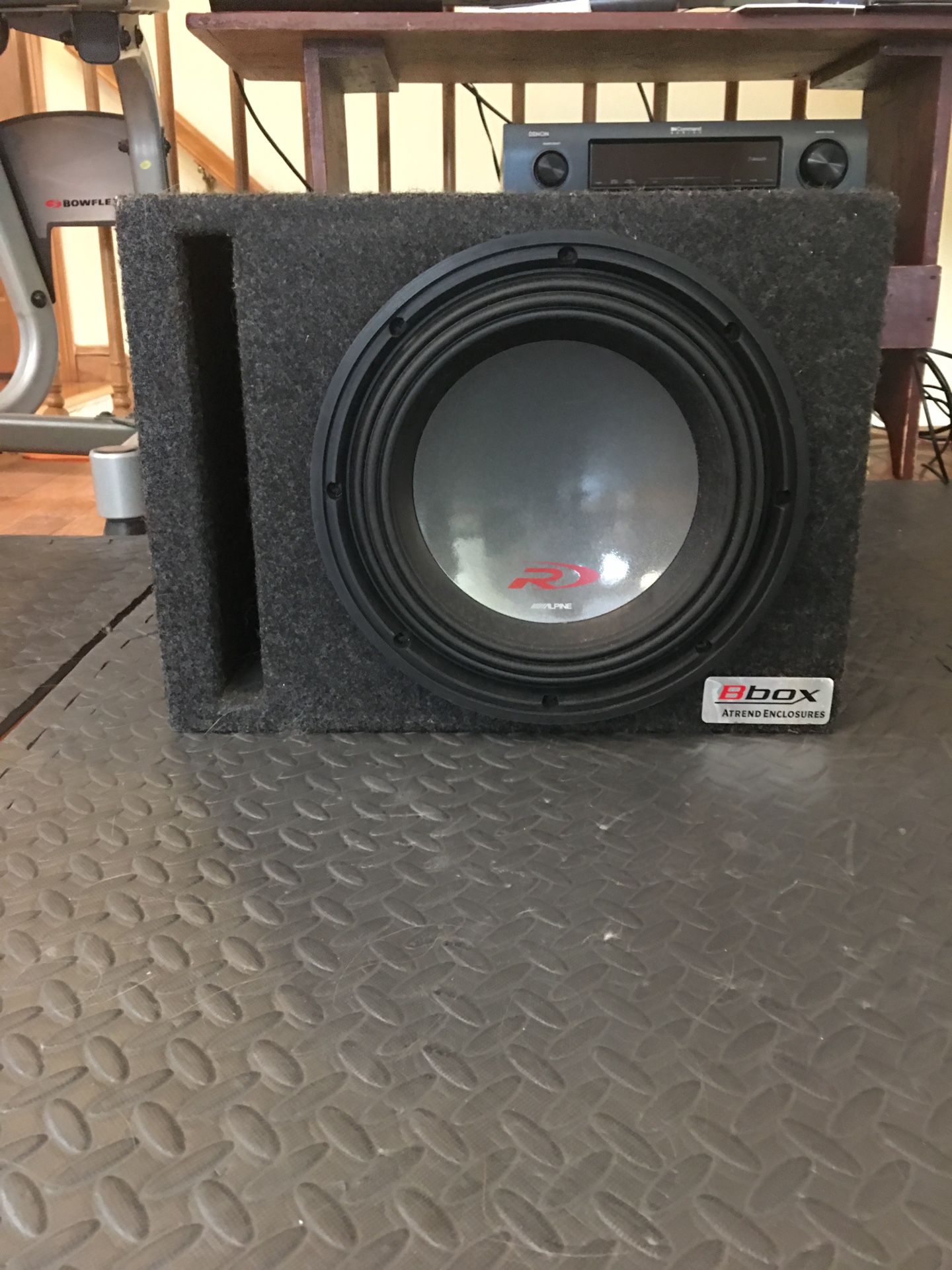 10 Inch Alpine Subwoofer With Box