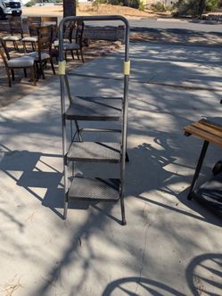 Cosco 3-Step Steel Folding Step Stool / Ladder