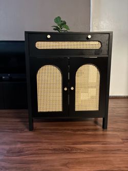 Storage cabinet
