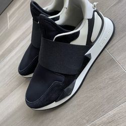 Givenchy Black/White Neoprene Runner Elastic Slip On Sneakers Size 37