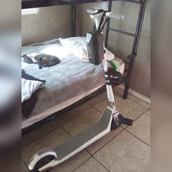 UNAGI Model One E350 Electric Scooter - Like New – Garden Grove, CA