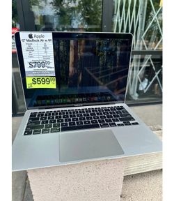 Apple 13" MacBook Air Retina 3.2 M1 16GB Ram 256GB SSD 2020