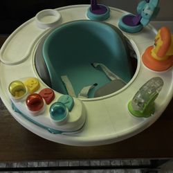 Silla De Actividades / Activity Booster Seat  