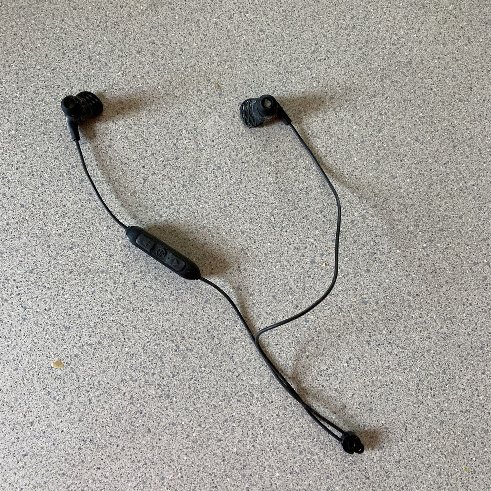 Wireless Bluetooth Earbuds. 