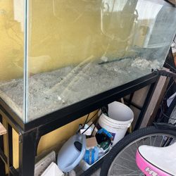 40 Gallons Tank With Metal Stand And Accessories