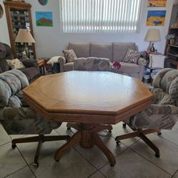 Poker Table With Four Chairs 