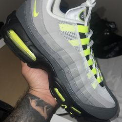 Air man 95 Neon big bubble 2026