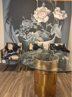 Dinning Room Set (BEST OFFER WINS)