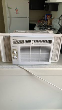 Frididaire AC