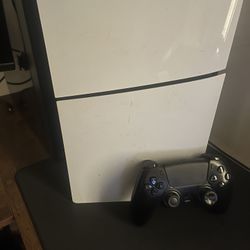 Ps5 Disk And Comes With A Black Controller I Brought 