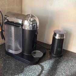 Nespresso Vertuo Breville - Like New