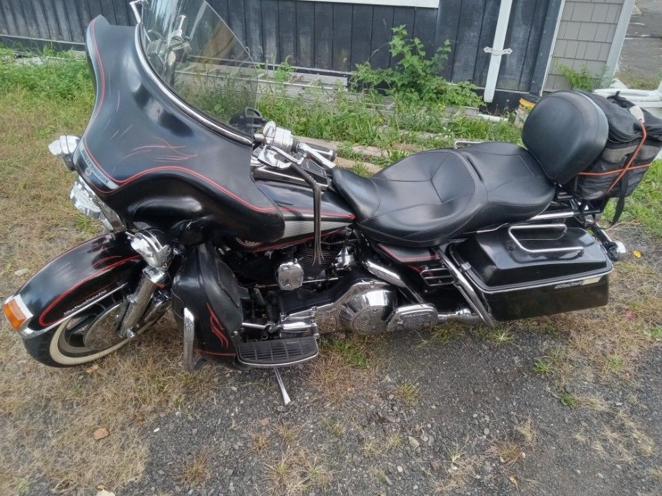 1989 Harley-Davidson FLHTCU