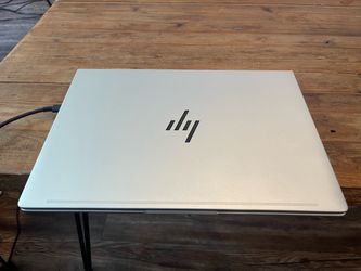 HP Elitebook 640 G11 14”
