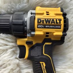DEWALT 20v BRUSHLESS 
