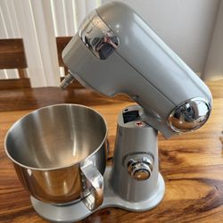 Cuisinart Stand Mixer
